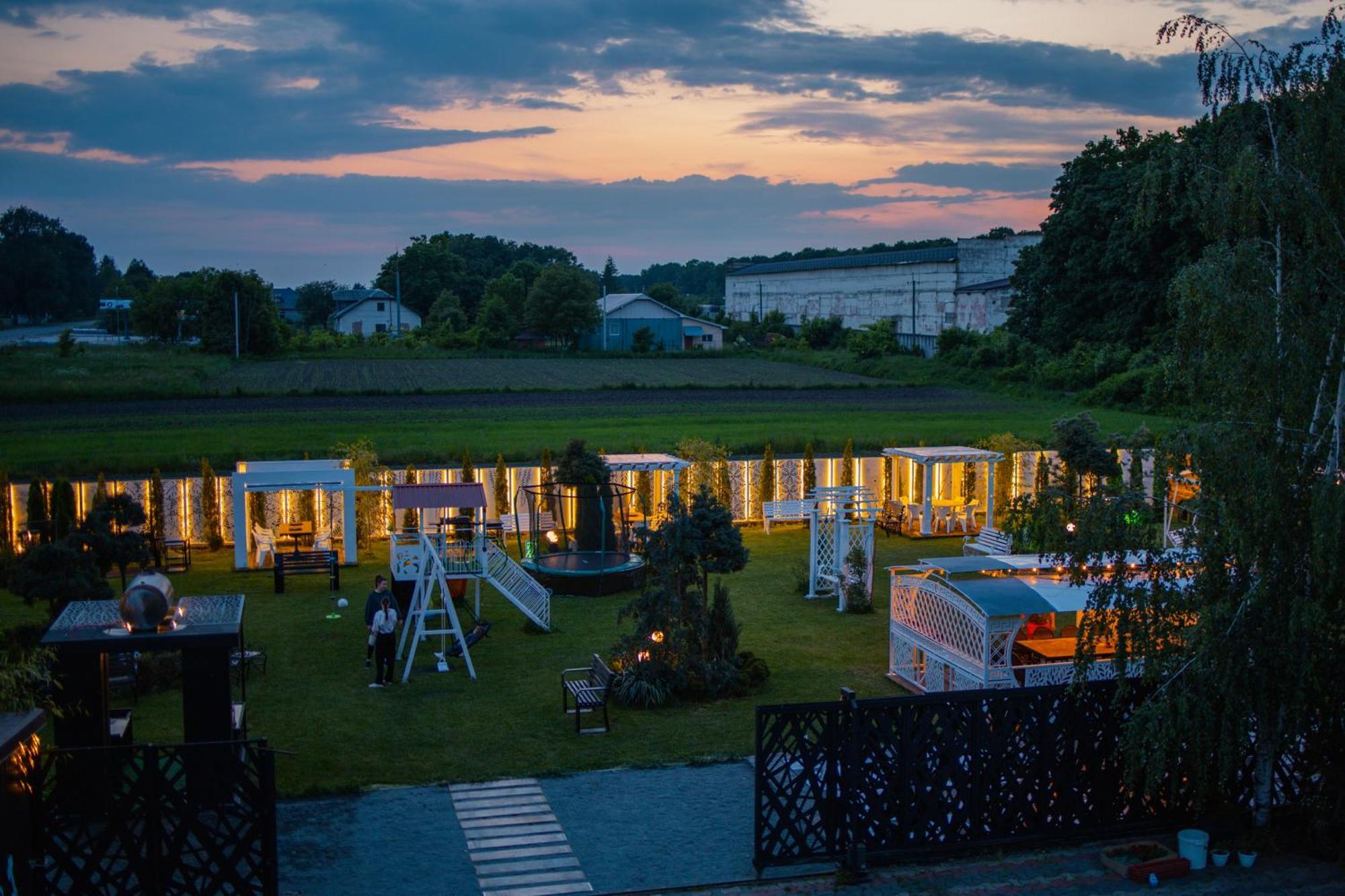 Кузня Міні-Готель Mateyevtsy Exterior photo